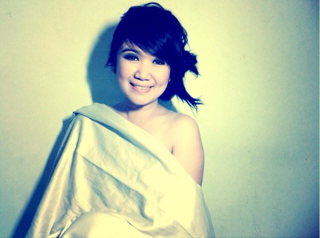I believe in being strong when everything seems to be going wrong. - Audrey Hepburn-

skype: iammaba | facebook: mariaanalynalo | instagram: mariaanalynalo |