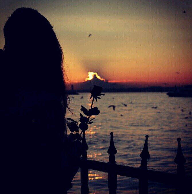 ﺂلحيآھہ كَ ﺂلطَريق ﺂلمُلتف ڳل شيء تفعلہ سيعود ﺂليڳ يوماً مَآ ، لذآ ﺂفعل ڳل مآهَو جَميل فہو مردوداً ﺂليڳ ♡'