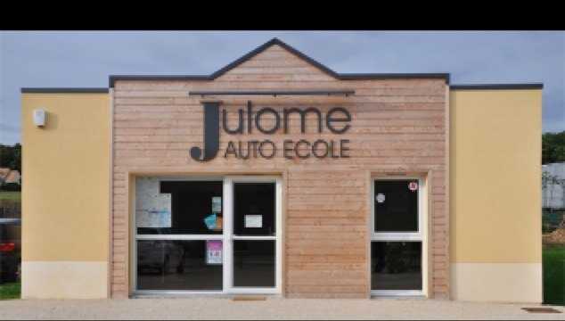 Ecoles de conduite situées à Fontaine-la-Guyon, Saint-Georges-sur-Eure, & Morancez (Chartres). Formations : auto - moto - scooter - remorque (BE et B96).