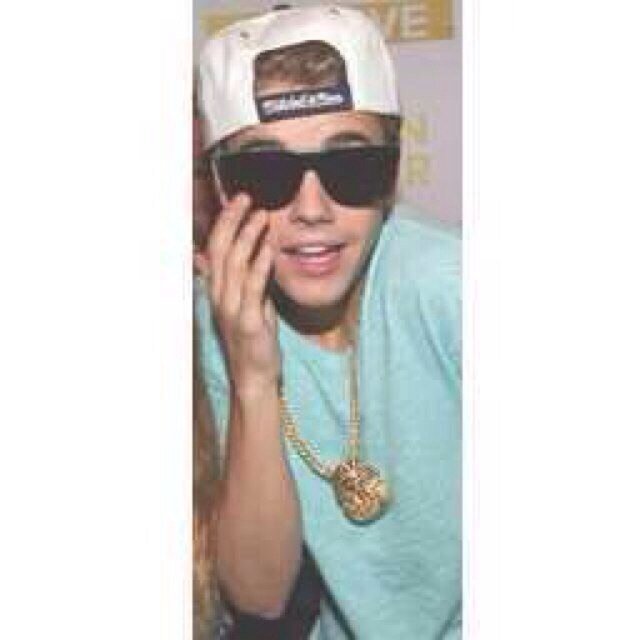 My fave slays your everyday. •believe tour ~ 11.4.12 & 7.17.13•