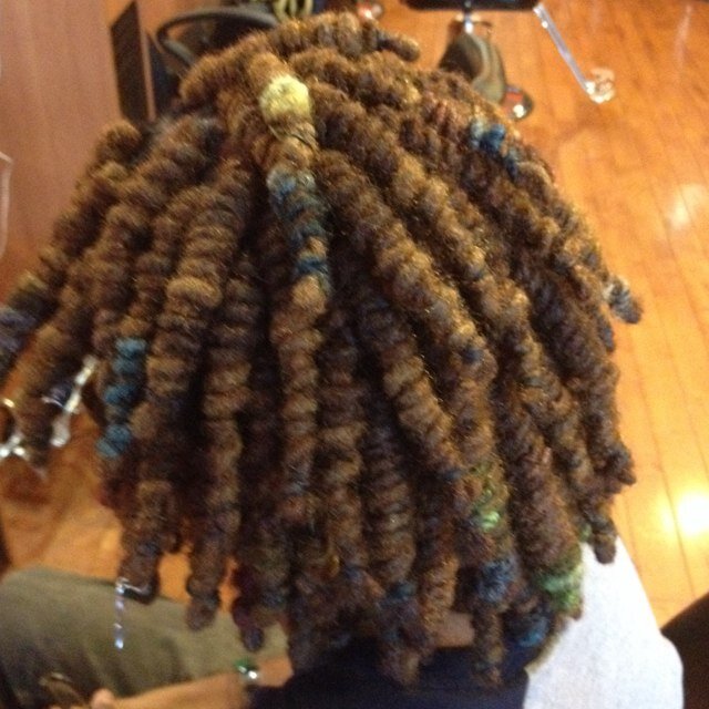 *Julz Natural Salon 95 A Hanson Place, 2nd Floor Brooklyn, NY 11217 (South Oxford & South Portland) (646)938-9786