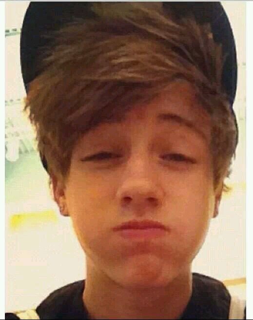 16 Years. Facebook: Renny Malik. Instagram:: _Brunodantas16. Whats : 8499442198. Boydirectioner and Boylieber