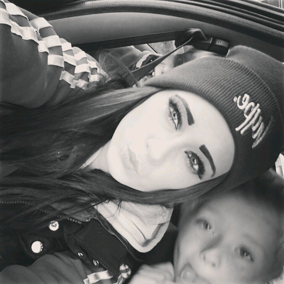 you wanna hug me, what rhymes with hug me?;)