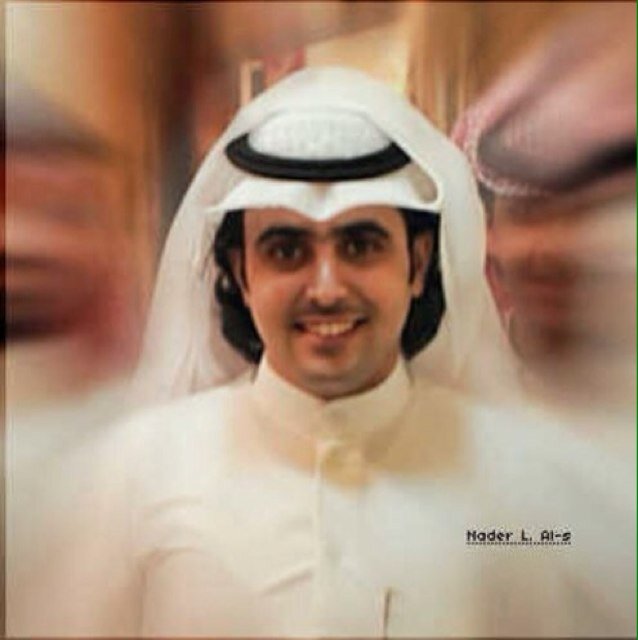 هذا الحساب دعم للشاعر حزام الاكلبي وحسابه الرسمي @heezalsaadi