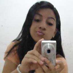 Você nunca me disse nenhuma palavra,mas só o fato de você existir,já me faz feliz...eeeu te amarei por mil & um motivos ...@luansantana *---*