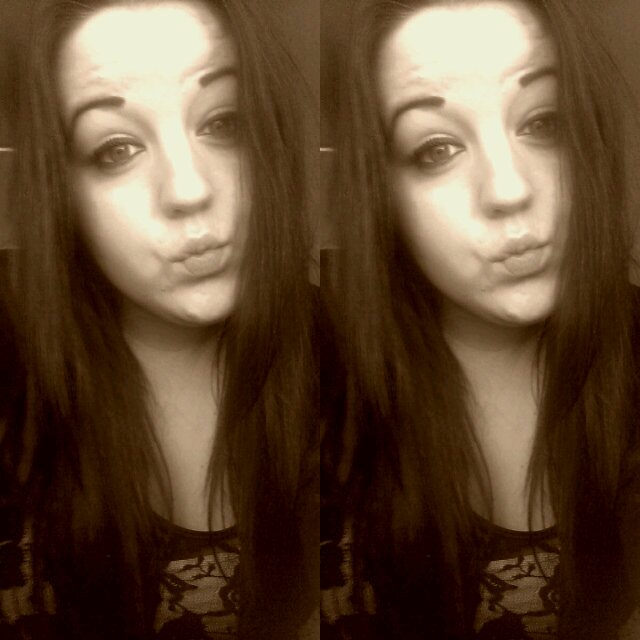 17; Don't Care Bout Most Bitches:* Follow Meee I follow back babys★★