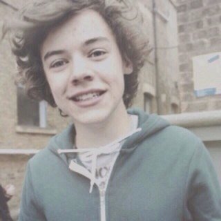 Free follow from @hushhxrry . Please follow her she follows back