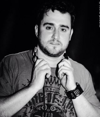 Dj, Produtor de e-music, Fanático por Audio, Dj Residente / Santa Madalena, Bauru-SP