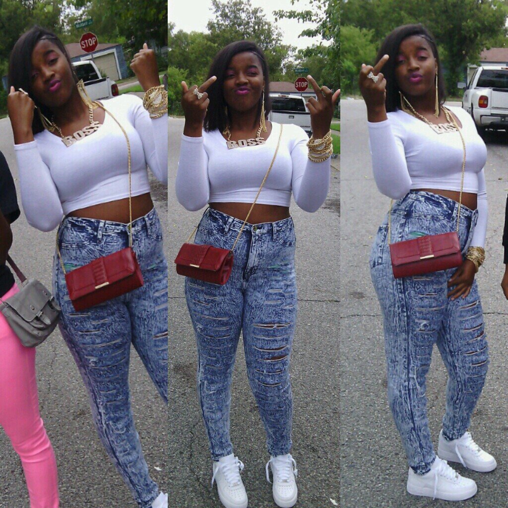 Mommie Too Bee  ,