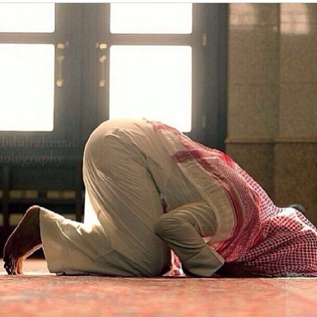 Alazmi_1989_'s profile picture. احترامک يرفع ♡ مقآمک بين البشر و الصمت اجمل وأرقى صفآت الآحترام♥......... ( الگـــويــــت )