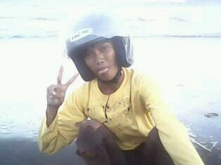 putro_sangscoot's profile picture. aqw mencari wanita yank menerima apha adnya bkan krna ada aphanya