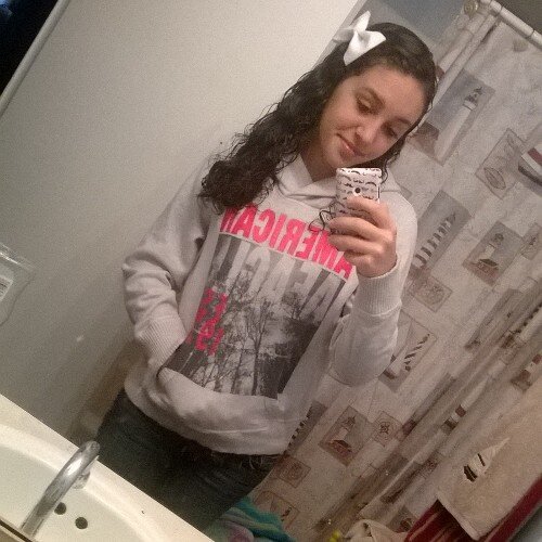 storywritenbyme's profile picture. I like one direction, and cats and a lot of internet