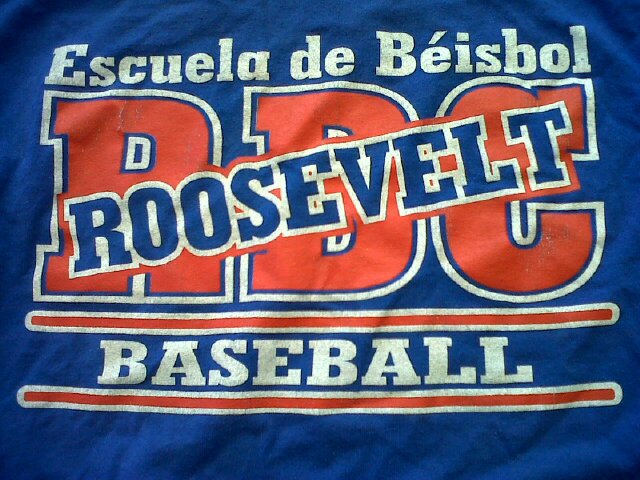 Piry Vega, jubilado ex auditor de la OCPR, desde 1994 dirige ROOSEVELT BASEBALL, escuela béisbol jóvenes 5 a 12 años con destrezas o sin ellas.