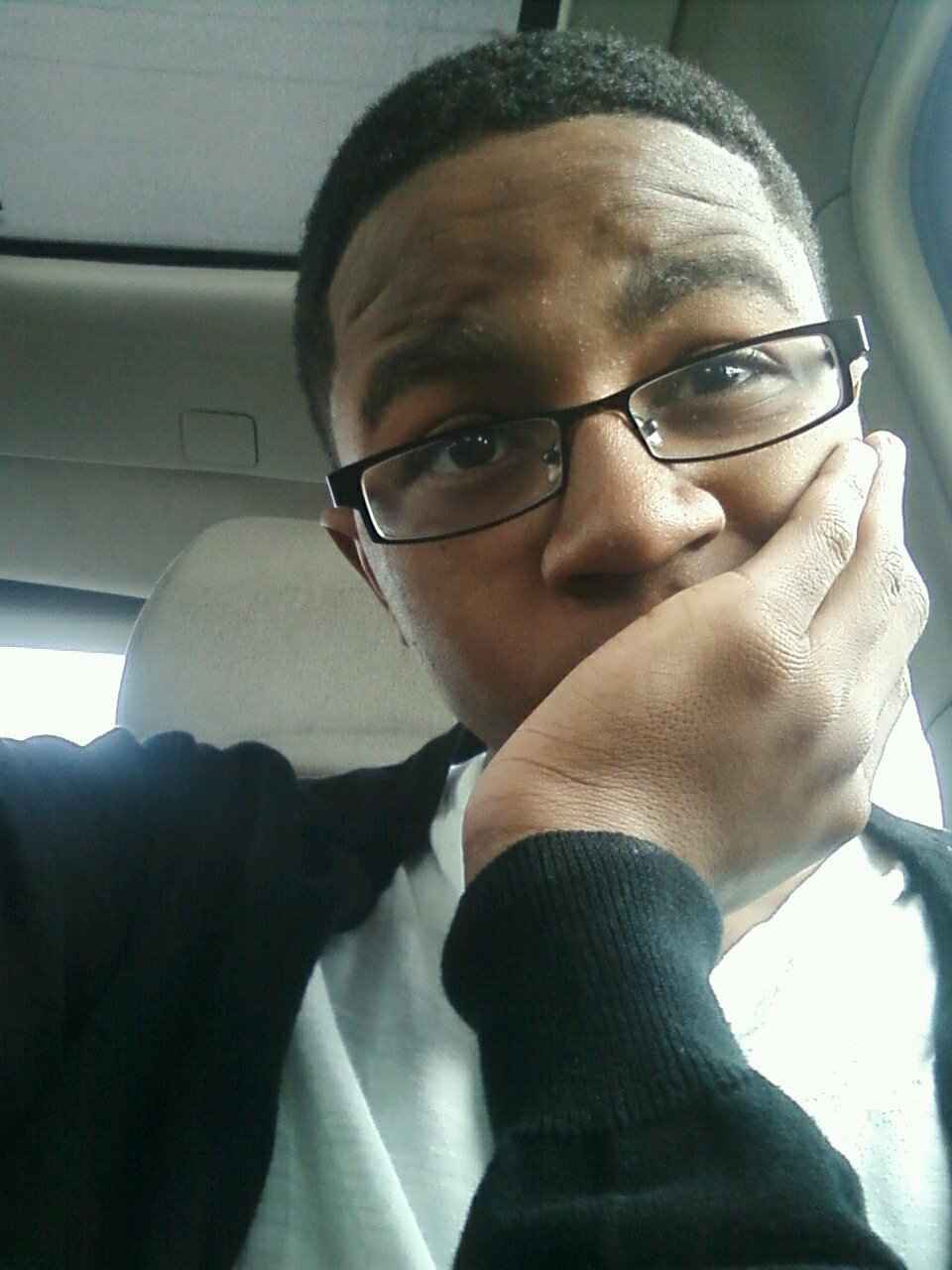 Press That Follow Button. Kik me @R3ese42 ooVoo @trill_a$$brandon