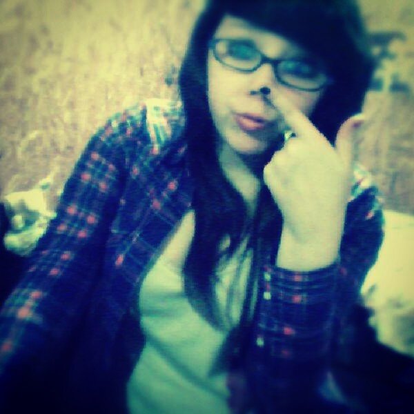 I love singing/ playing video games/ I love Batman * - * and I love cats (｡'▽'｡)♡