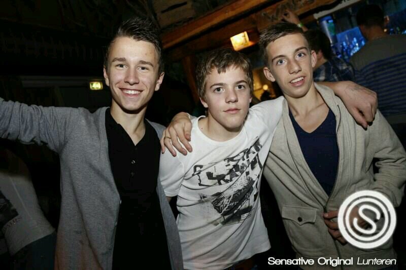 Rembrandt-College: HAVO 4, V.V. Renswoude B1, AZ