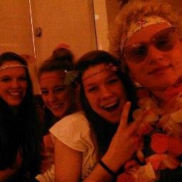 17 jaar / WLG 5C / volleybal / basgitaar / Falk ♥