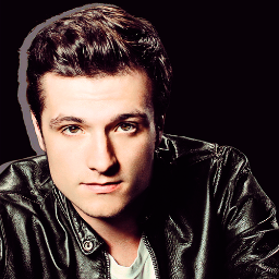 Hey there! We support the amazing actor Josh Hutcherson!! We are his street team from Argentina. Check out his news here! =] - joshhutchersonargentina@gmail.com