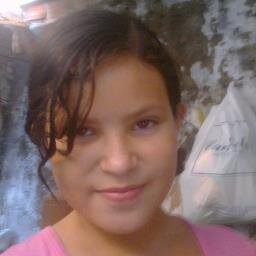 um abraço para quem me ama e um beijo para quem me odeia