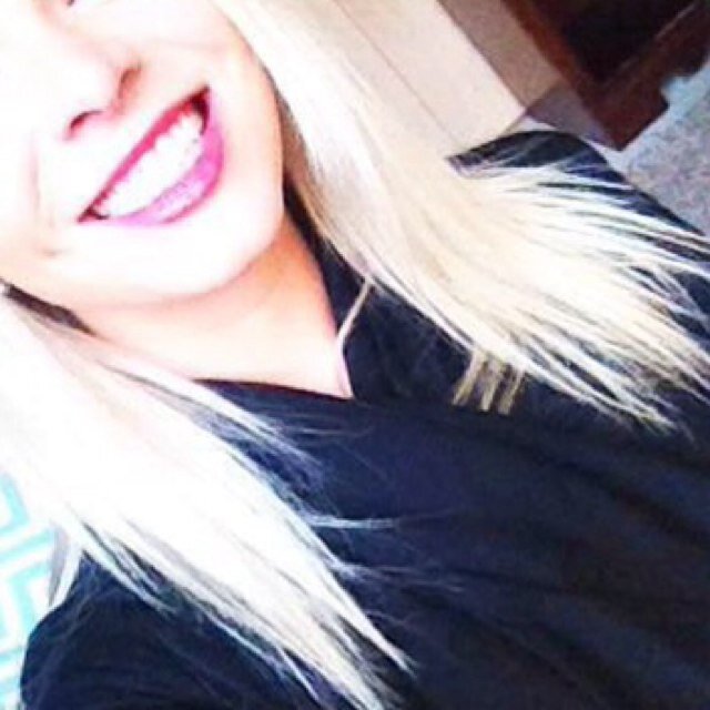 Just a blonde marching to the beat of my own drum while on the pursuit to paint the world pink. AVI IS ME.