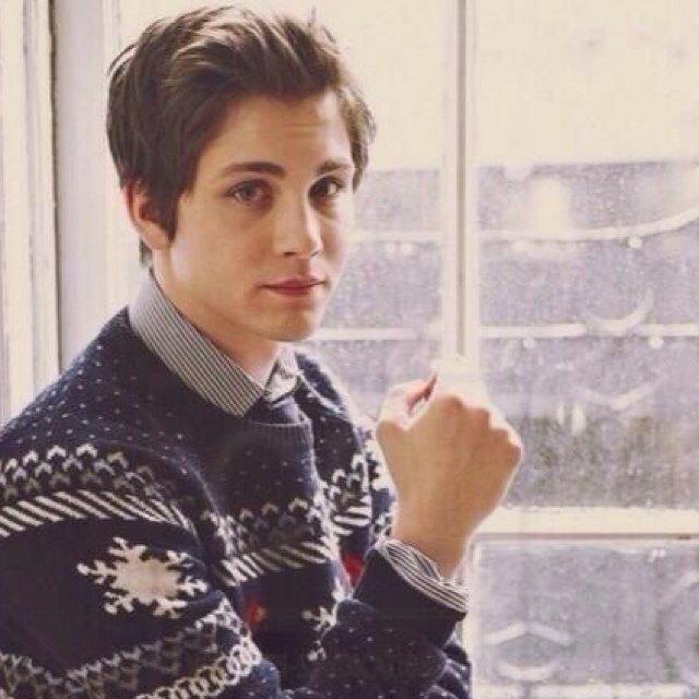 Hey! I'm Adam Argent, Allison's older brother and i intend to keep her safe. Hopelessly in love with @BurningBeauty . She's all mine and only mine.