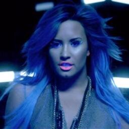 § eu só queria saber quem era a garota de camp rock § @ddlovato §