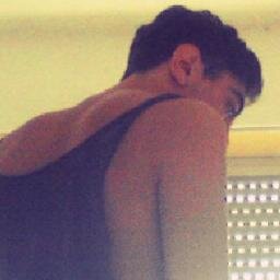 santiagopavon's profile picture. Slow down and dance with me.