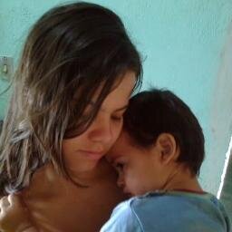 Amo ser mãe, filha e esposa.