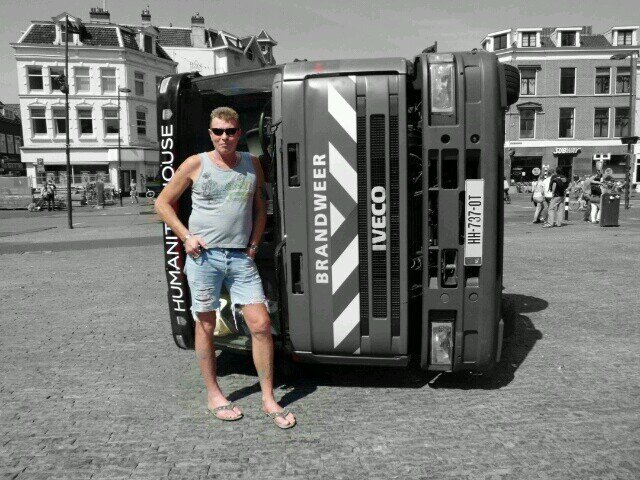 Lang, rood en rebels uit Utrecht.   Made in Holland.