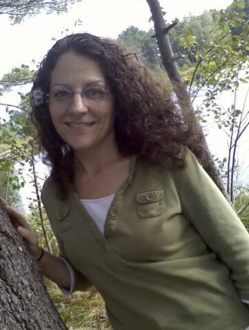 Artist, Writer, Creative Living and Writing Coach. Creating a blissful life through art and writing. http://t.co/pS5O7j5tnP