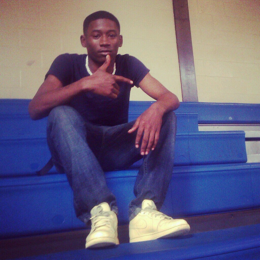 chasin afta da money $$$ ill nev go broke get wit the M.O.B or get rob $$$$