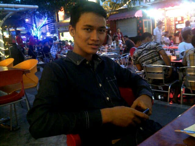 tejayogi's profile picture. Lawyer