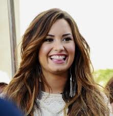 demetria lovato, our inspiration. 2 lovatics from the netherlands. - @justtxvera & @xstratfordrauhl - #BRINGDEMITOHOLLAND