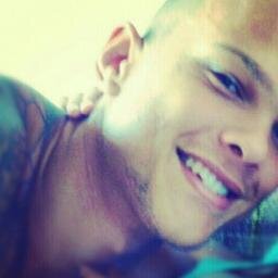 Quem se descreve , Se Limita '-'