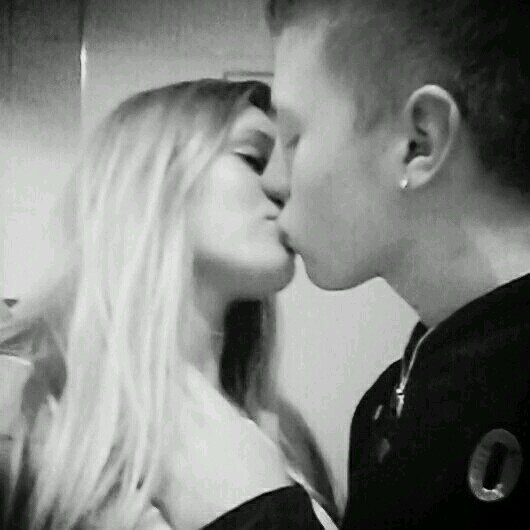 lieverd, je bent m'n alles en maakt me altijd gelukig en aan het lachen   ♡ xxx je meisje3♡♡
