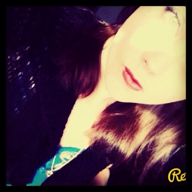Im a sophmore at John Glenn follow me on instagram: Crazy_Tay98 kik: taytaygonecrazy ~Taken~ Follow me ill follow u back!!! I do BOWLING | ART CLUB