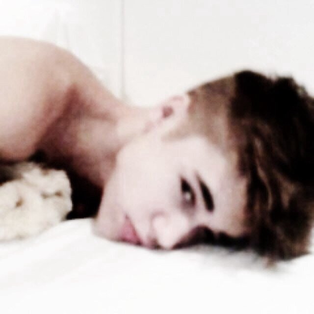 Free follow so follow @avxnkey ily