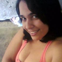 Depois das tempestades que já enfrentei , não é qualquer chuvisco que me molha (: Te Amo  Carlos Daniel 3
