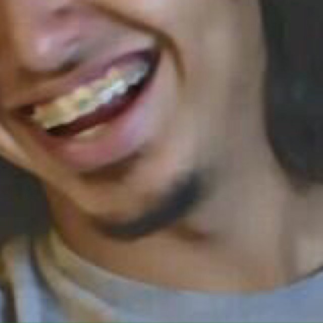 مو كل شخص اقدر أتقبل منه أي شيء يعني ميزي مكانك قبل *تتجرأين* '