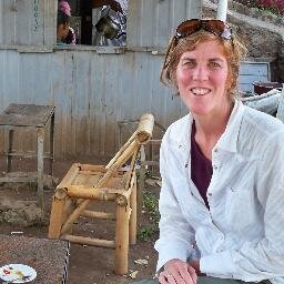 bridgety's profile picture. graphic designer. print lover. living south, but not of the border, yet.