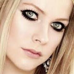 Avril Lavgner 33
Desde: 13/08/2011 
Parceria: @Mafia_Avril_Lavigne