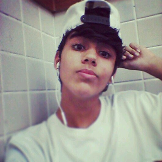 16 anos de complicaçao, brincalhao mas determinadoシ ah tenho namorada ♕ instagram-igor mariano, facebook-igor franco.