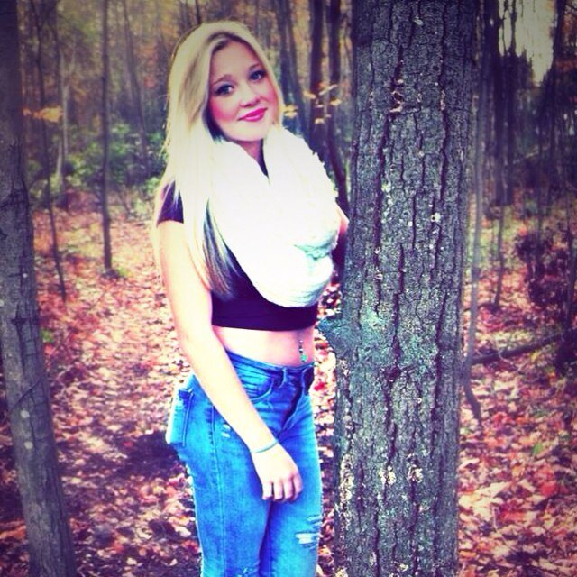 Hello, I'm Erika. I'm a model. I have a boyfriend, and I'm bi. I model for pretty much anything and post pictures. Follow me? I follow back. ~ All Real ~