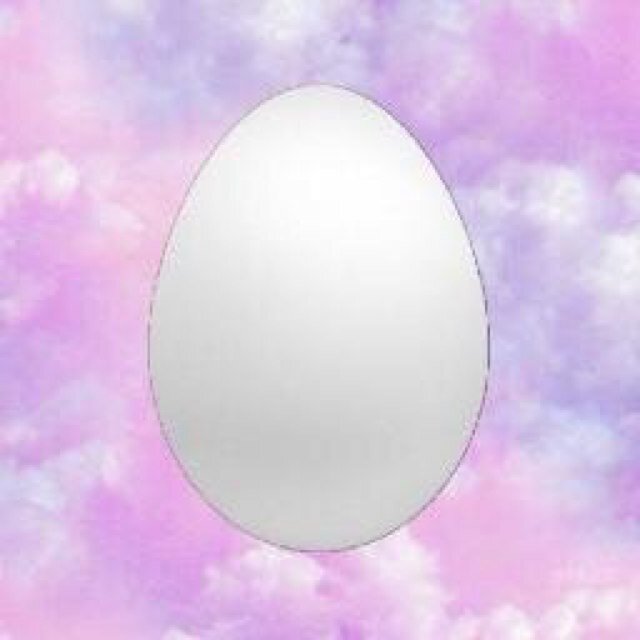FOLLOW @flwercrowncraic  because WE ARE FUNNY MF AND WE HAVE A CALUM FOLLOW OK. STAY FABBBB