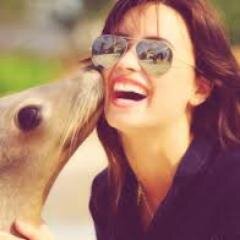 Quem são essas Demi Lovato e Kéfera Buchmann que eu nunca ouvi falar?