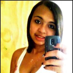 Leticia, 14 anos, completamente apaixonada pelo Nivaldo Batista Lima Facebook: https://t.co/QZG4JA7BCY