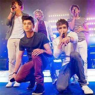 :) i love one directon is my life