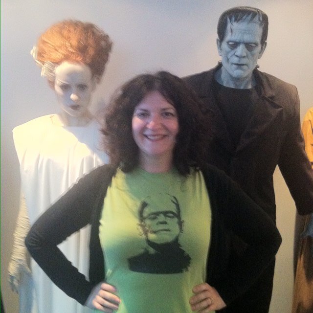 Mishavishamstea's profile picture. Writer, wise-cracker, tiger tamer, lover of weird things, purveyor of elegant creepiness. Shop my teacups and that’s not a euphemism. I sell teacups.