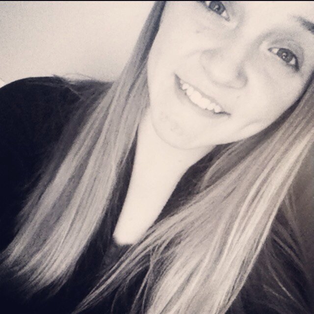 Directioner3 dog handler3 soccer player3 followfollowfollowww (: x