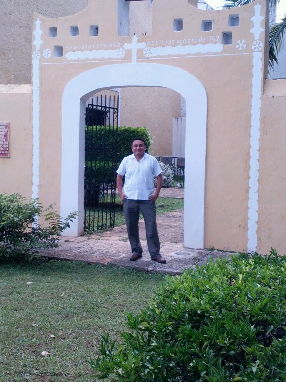 QUE TAL AMIGOS, SOY UNA PERSONA,  AMIGABLE , DE BUENOS PRINCIPIOS, ME GUSTA  ESCUCHAR MUSICA PERO ME GUSTA MAS EL FUTBOL